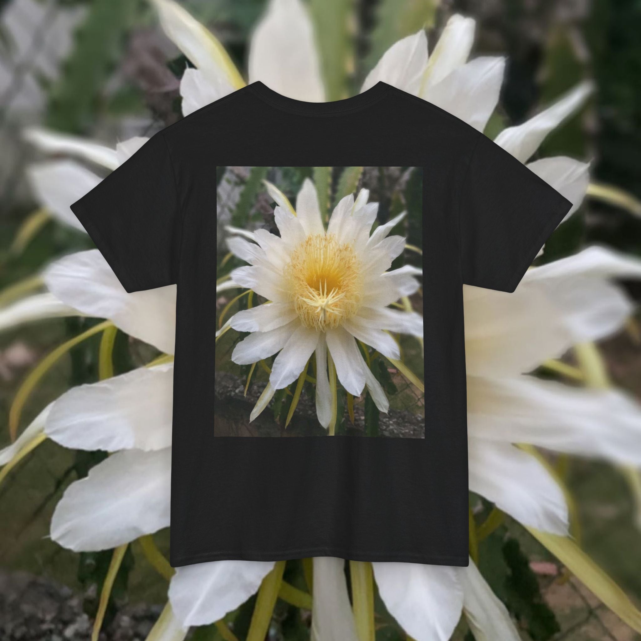Dama de Noche / Lady of The Night Unisex Tee