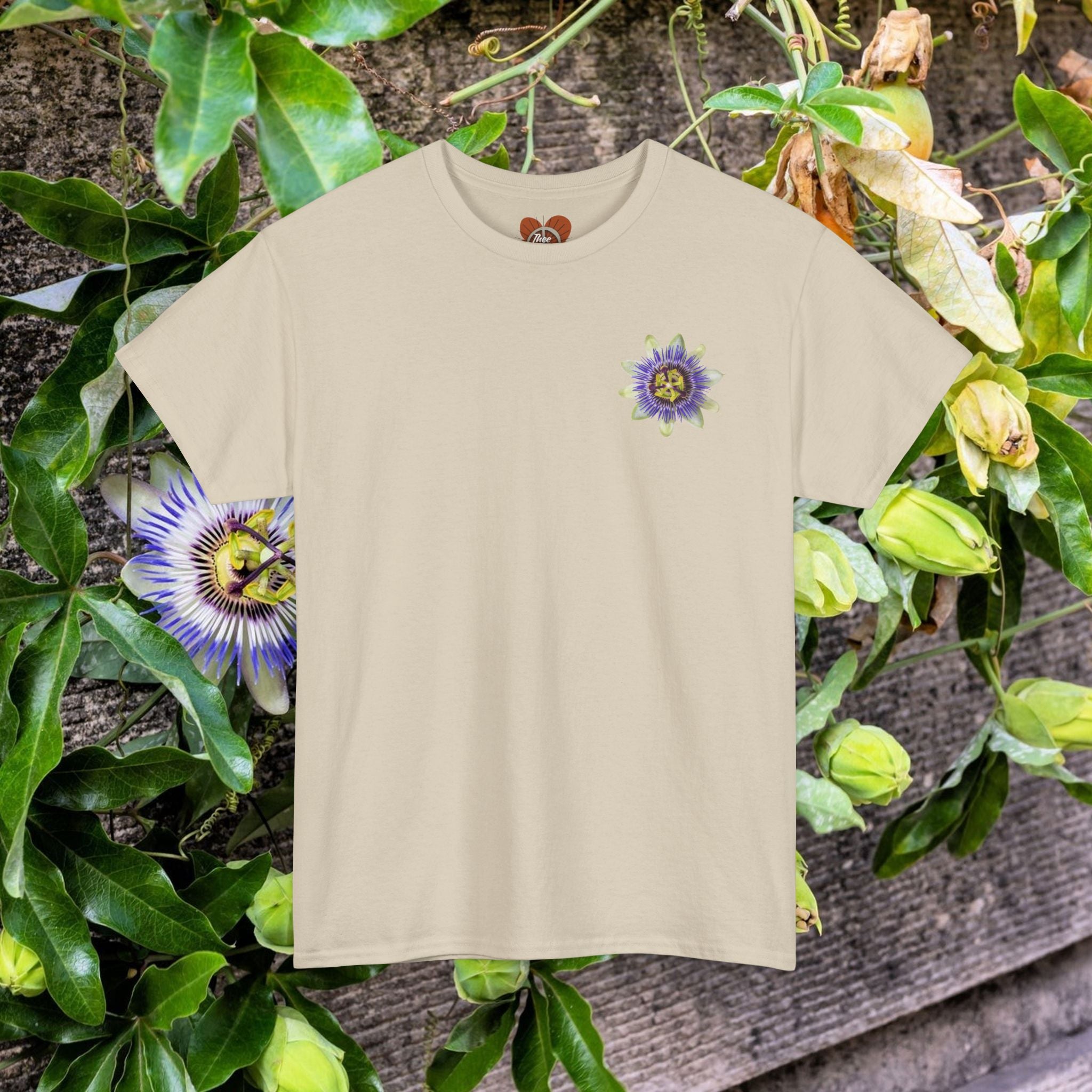 Flor De Parcha / Passion Flower Unisex Tee
