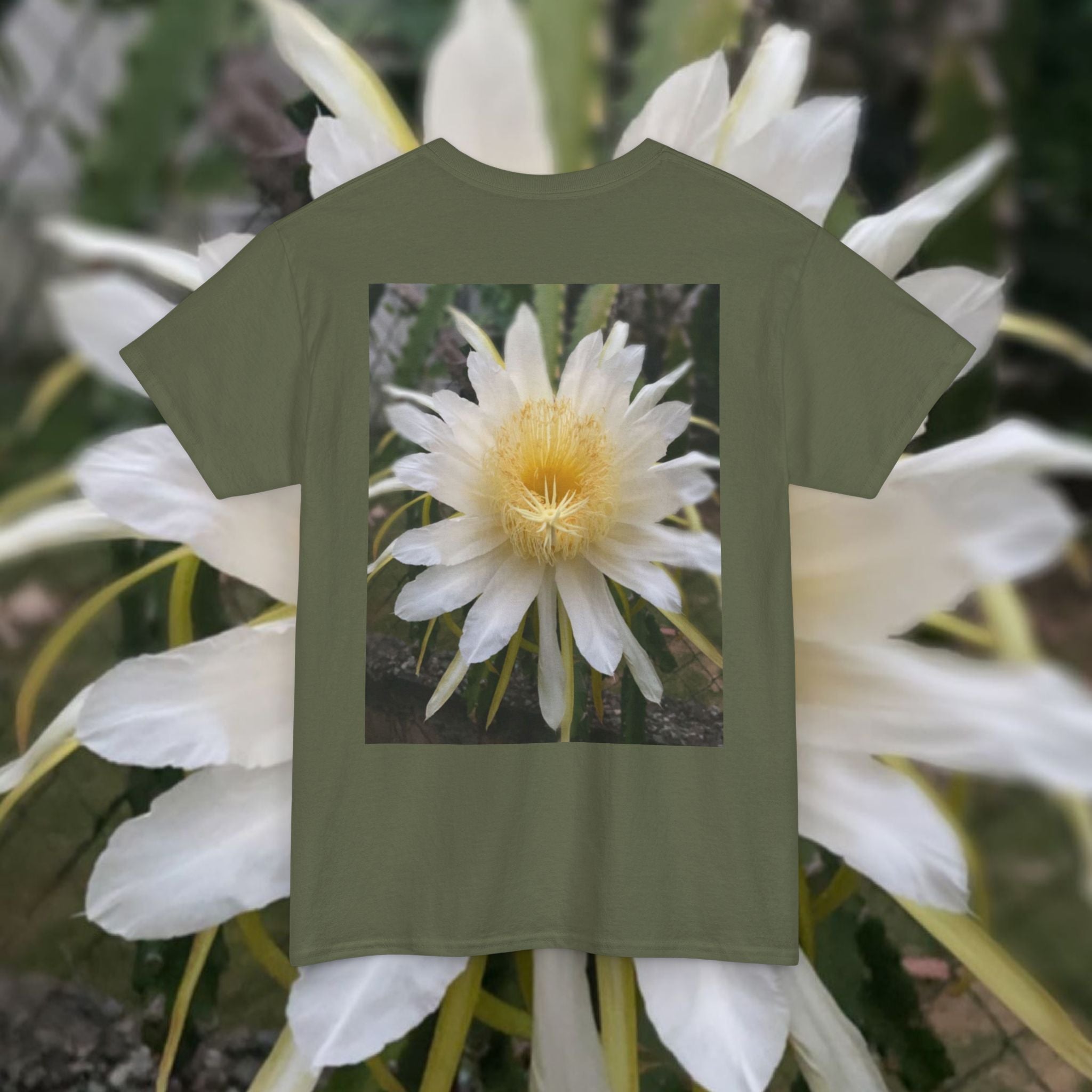 Dama de Noche / Lady of The Night Unisex Tee